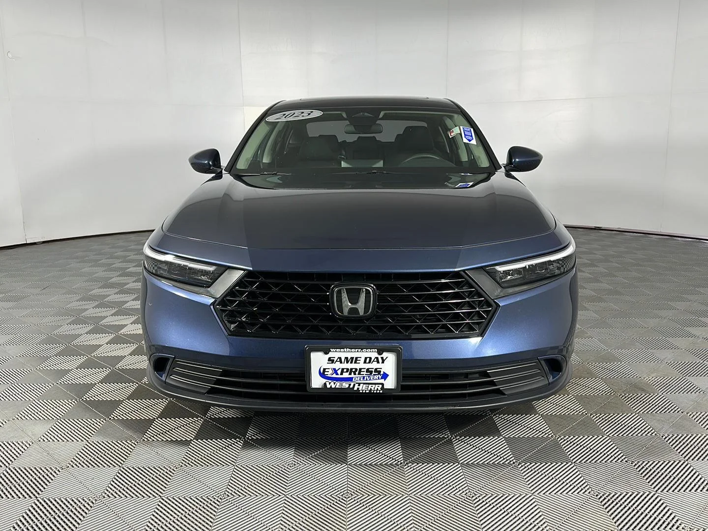 Used 2023 Canyon River Blue Metallic Honda EX image 3