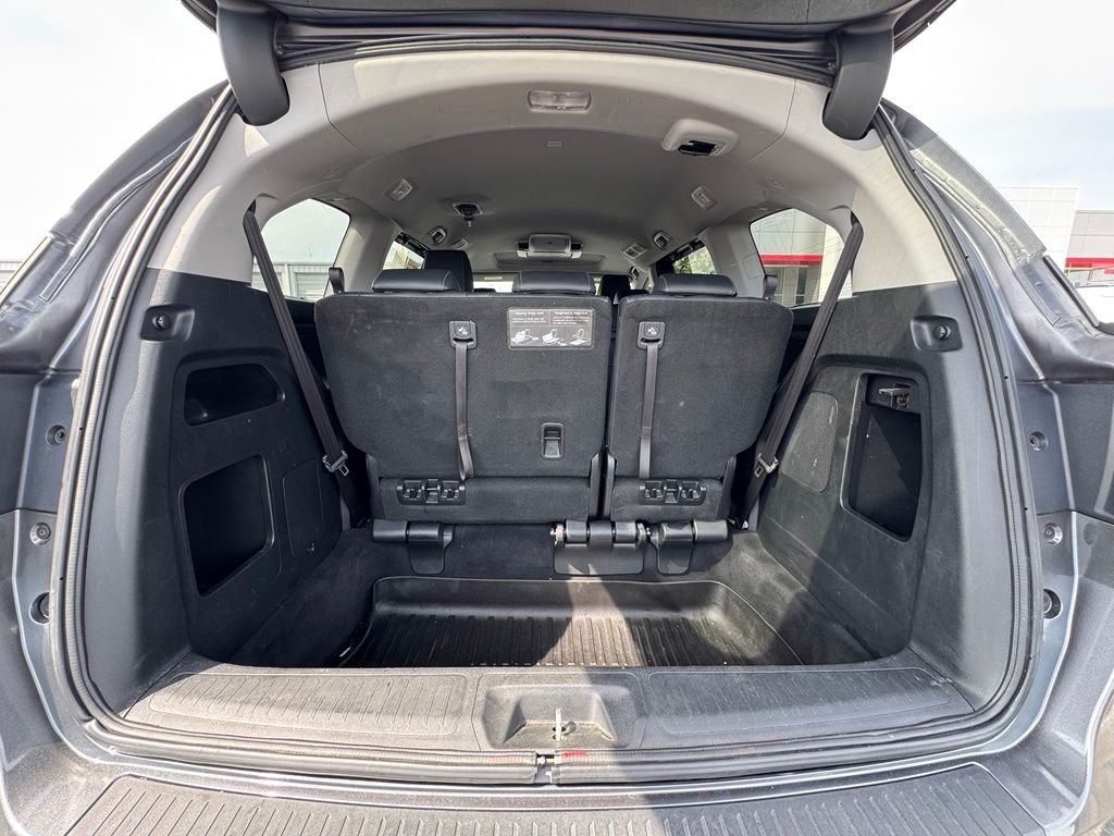 Used 2024 Gray Honda Touring image 11