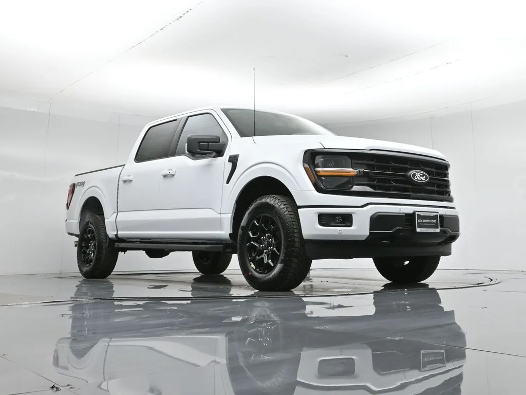 New 2026 Oxford White Ford XLT image 47