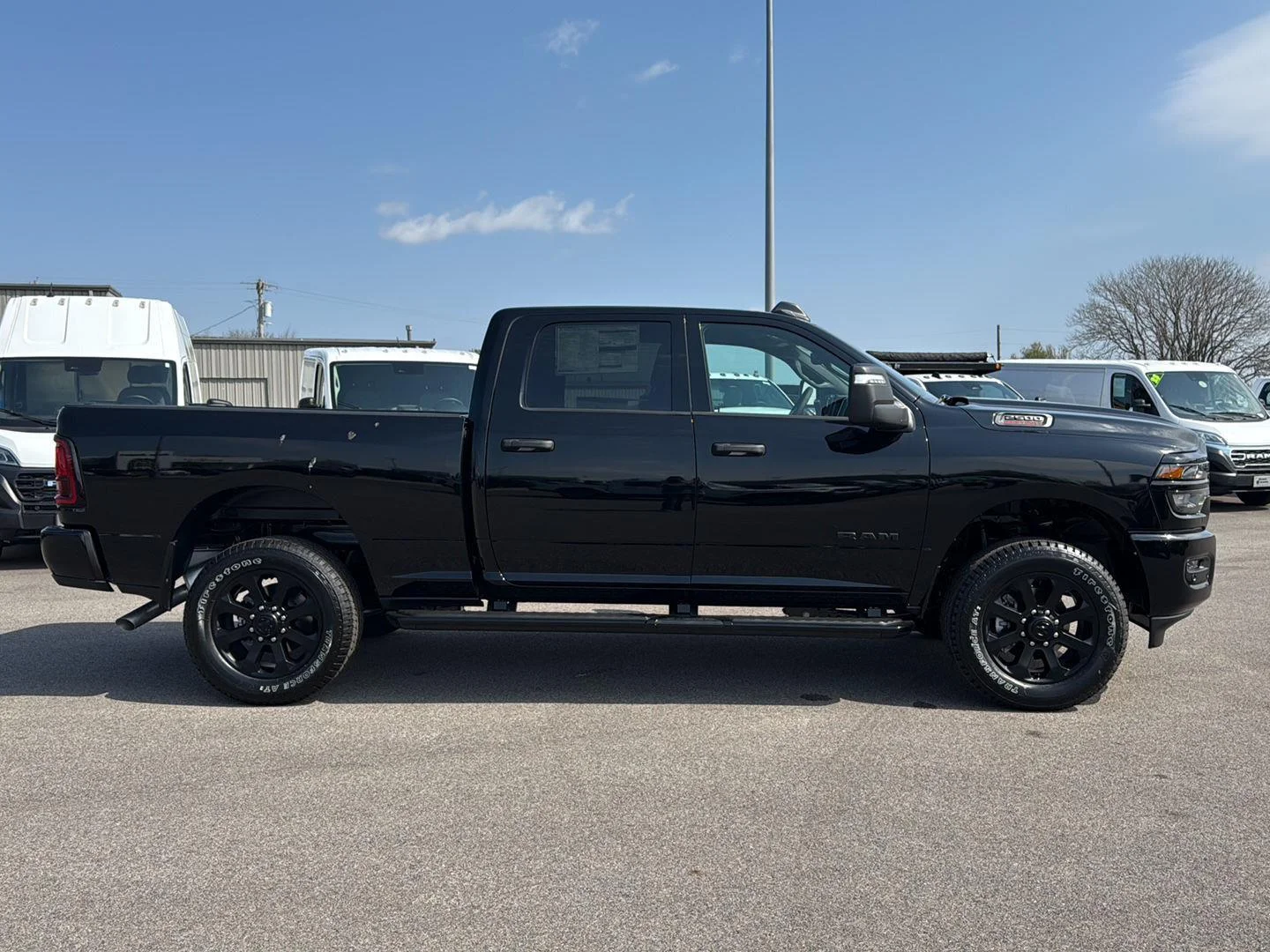 New 2026 Diamond Black Crystal Pearlcoat Ram Big Horn image 7
