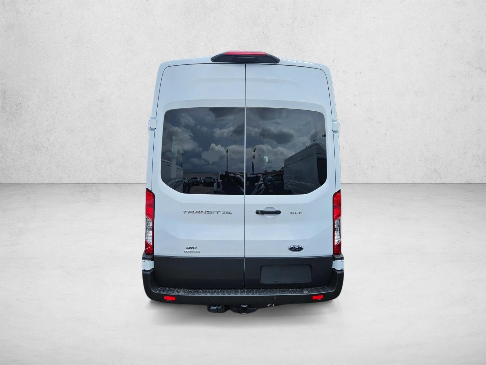 2025 Ford Transit Passenger Van XLT - Photo 7