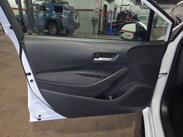 New 2026 Ice Cap Toyota SE image 25