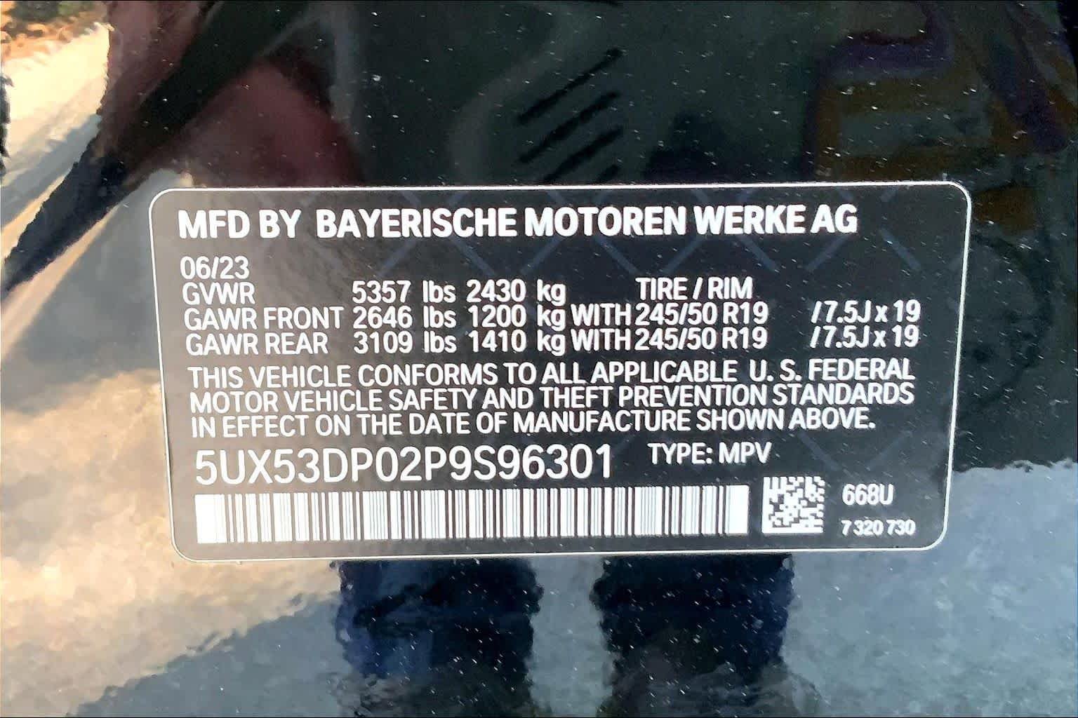 Certified Used 2023 Jet Black BMW xDrive30i image 31