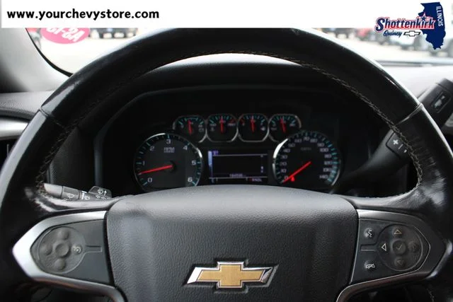 Used 2018 Gray Chevrolet LT image 26