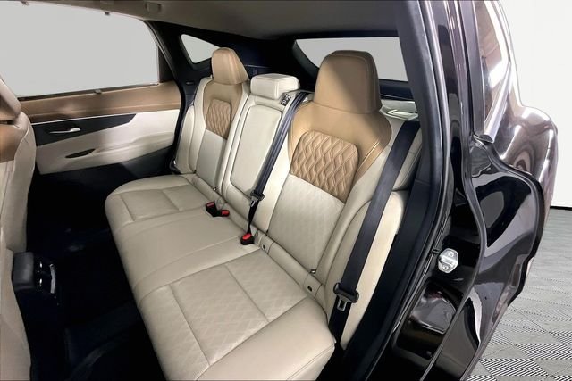Used 2025 Black Nissan Platinum image 21