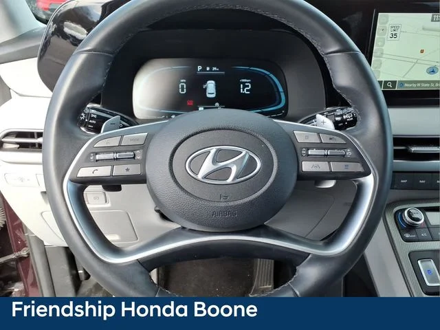 Used 2025 Red Hyundai SEL image 24