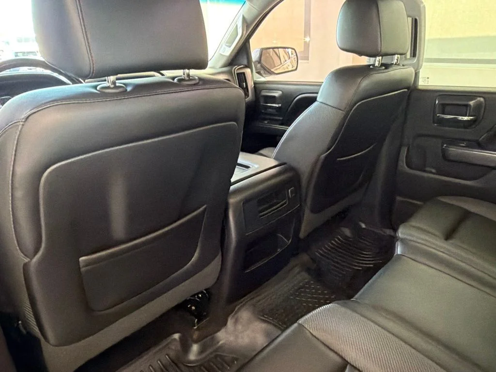 Used 2015 White Diamond Tricoat GMC SLT image 29