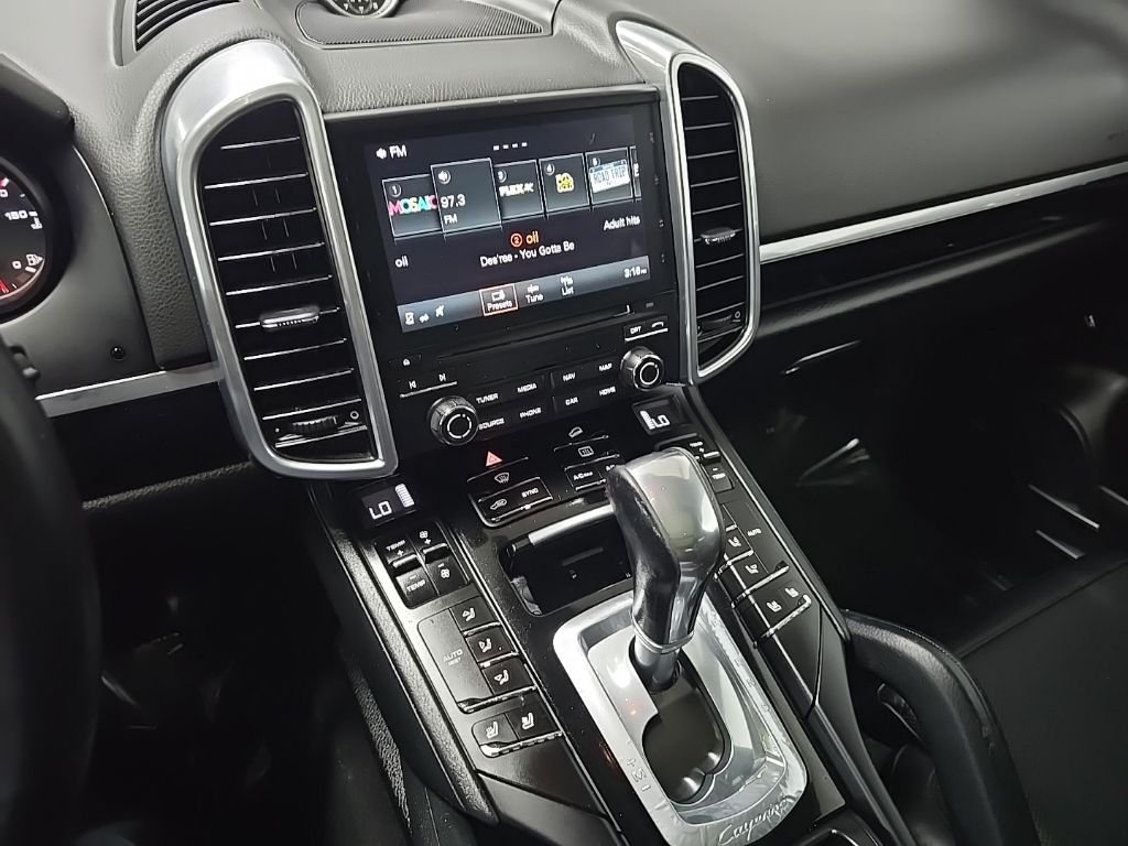 Used 2017 Black Porsche Base image 27