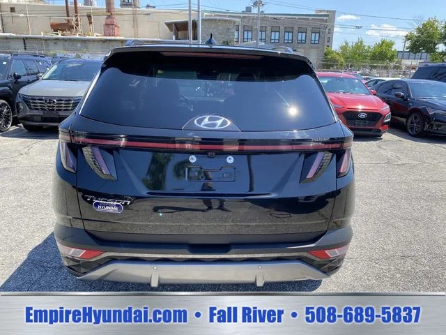 Used 2024 Black Hyundai Limited image 4
