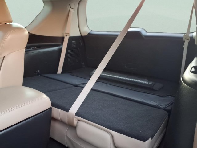 Used 2018 Blue Nissan Platinum image 23