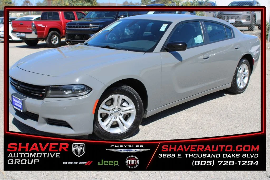 Used 2023 Gray Dodge SXT image 1