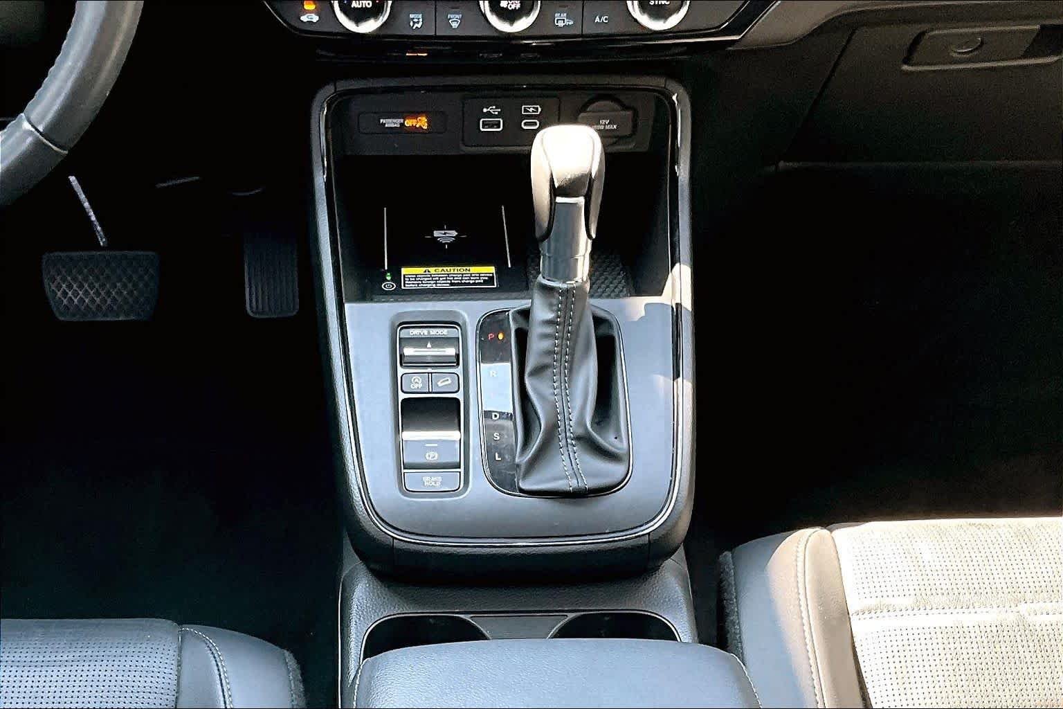 Used 2024 Urban Gray Pearl Honda EX-L image 17