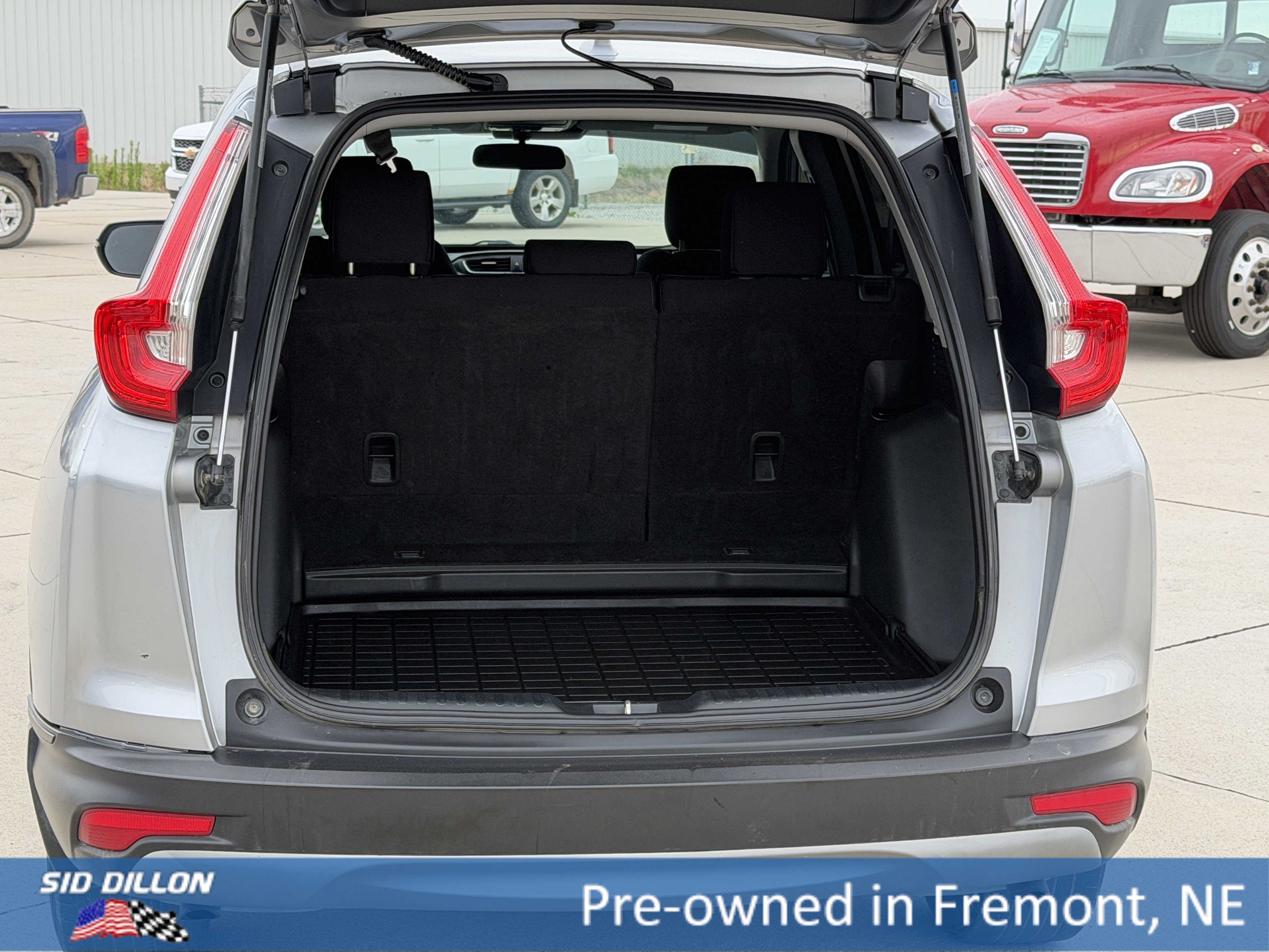 Used 2018 Silver Honda EX image 5