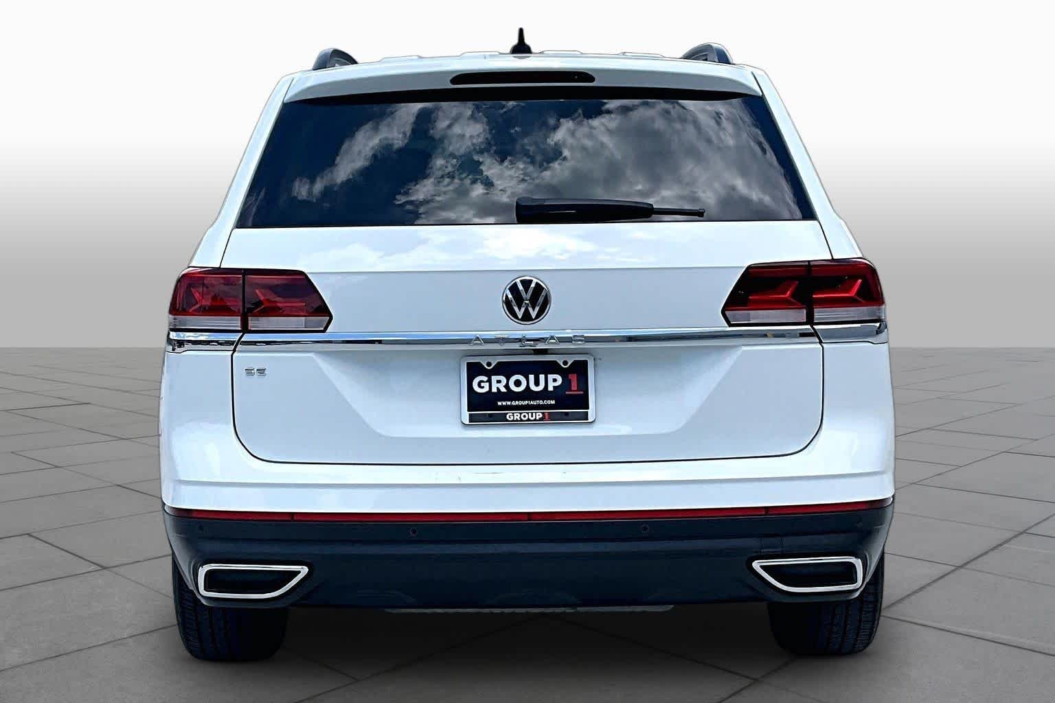 Used 2023 Pure White Volkswagen 2.0T SE w/Technology image 5