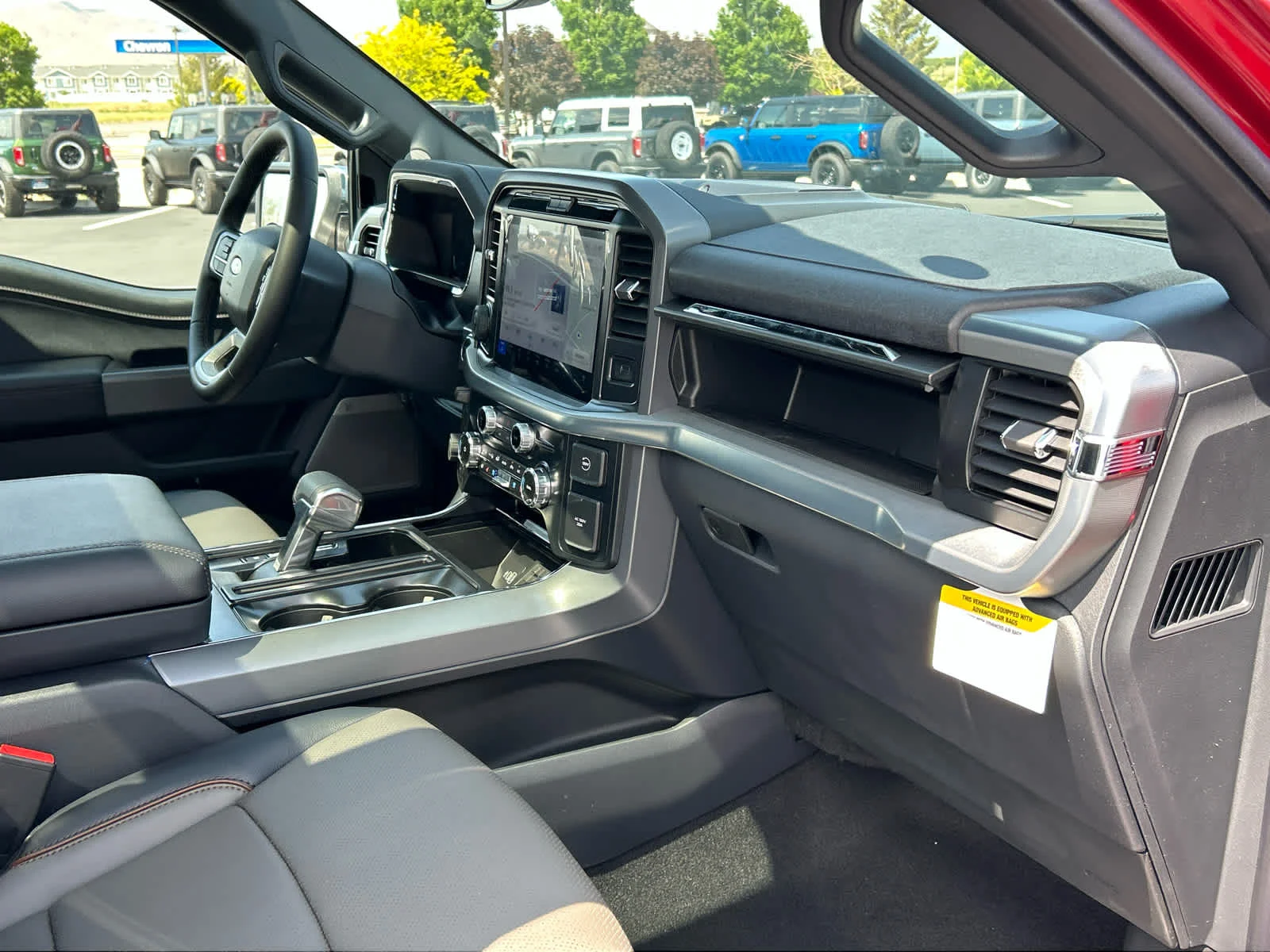 2025 Ford F-150 Lariat - Photo 18
