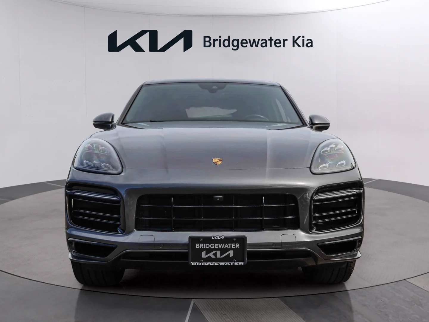 Used 2022 Gray Porsche  image 2