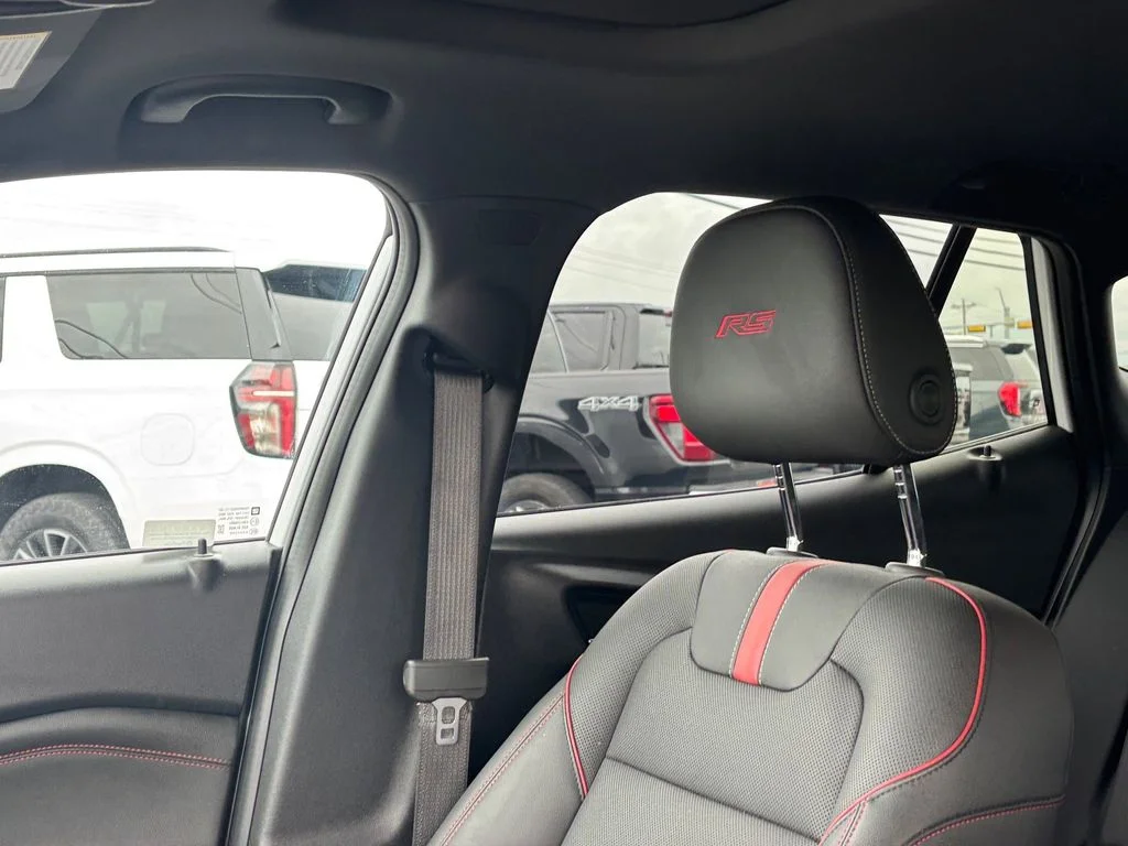 Used 2026 White Chevrolet 2RS image 12