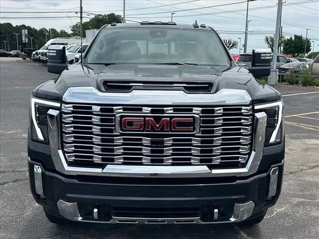 2026 GMC Sierra 2500HD Denali - Photo 4