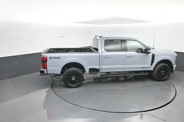 New 2026 Glacier Gray Metallic Tri-Coat Ford F-250® Lariat® image 31