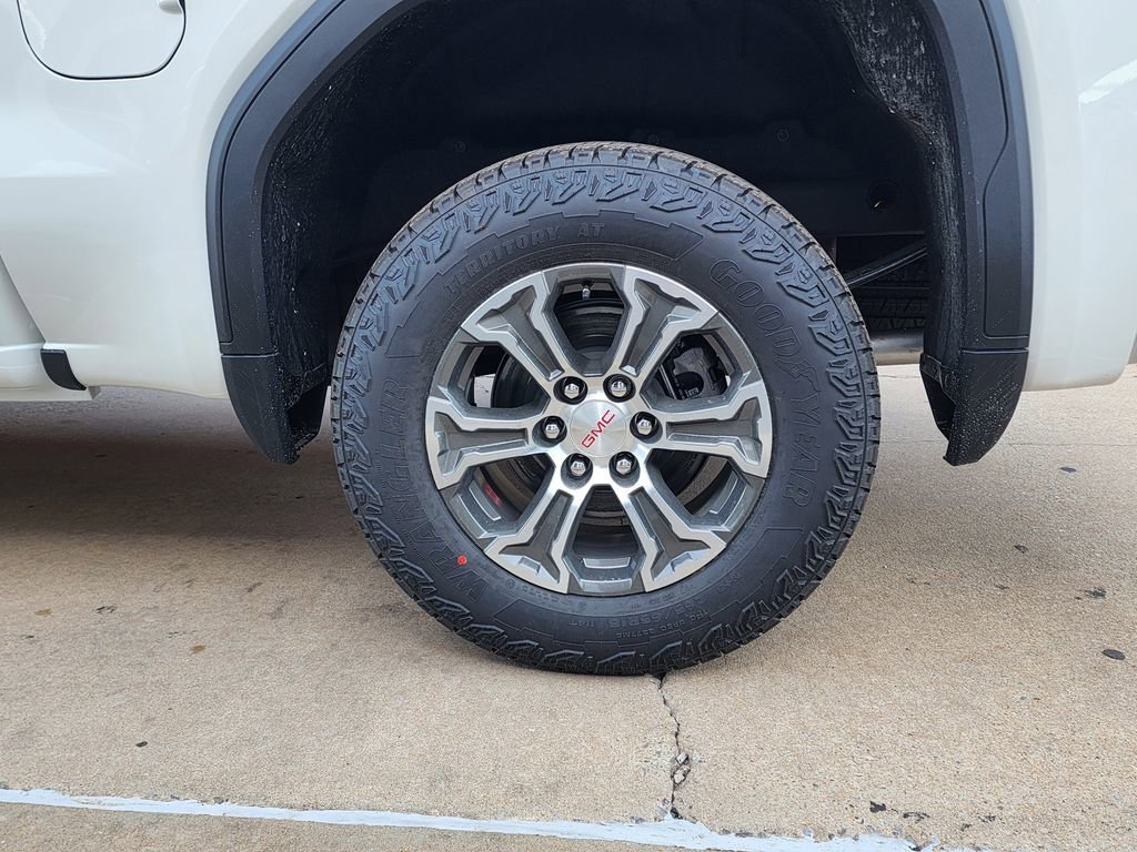 2026 GMC Sierra 1500 SLT - Photo 52