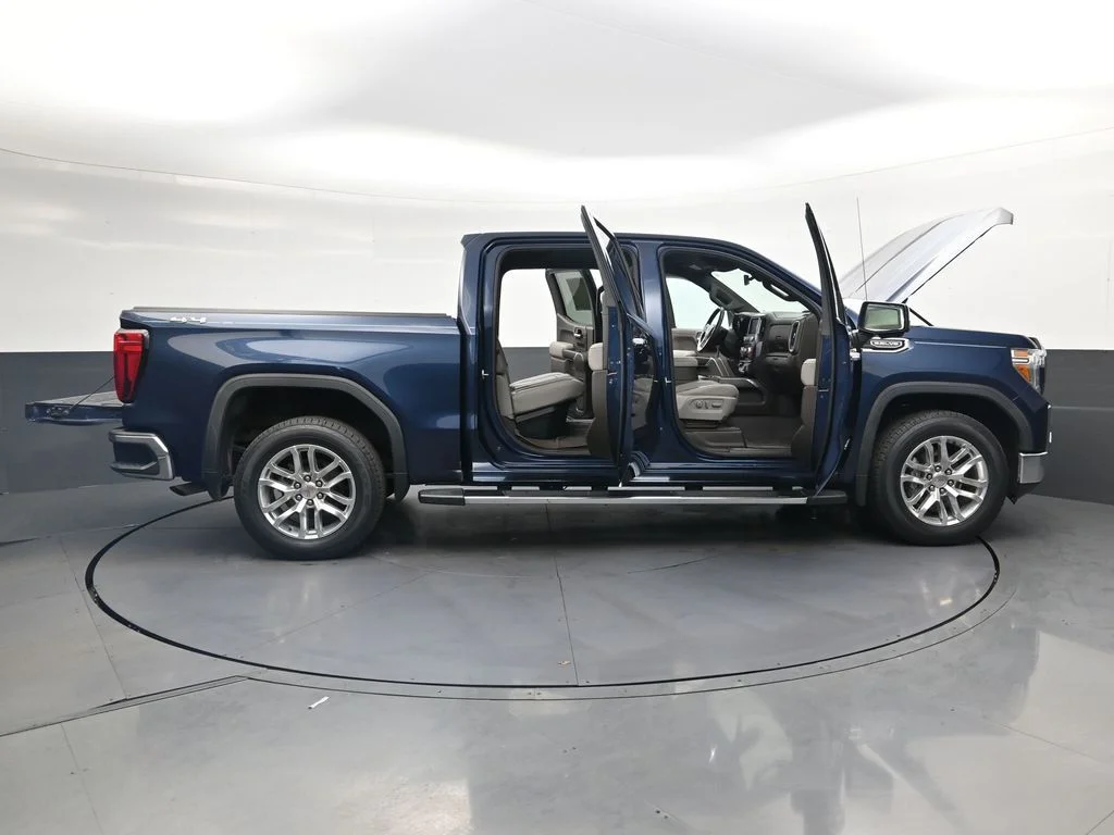 Used 2020 Blue GMC SLT image 52