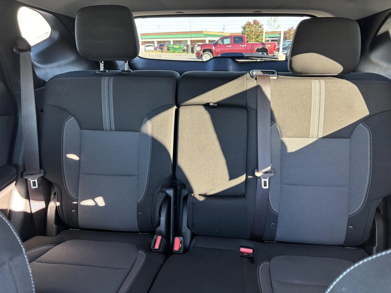 Used 2023 RADIANT RED TINTCOAT Chevrolet LT image 19
