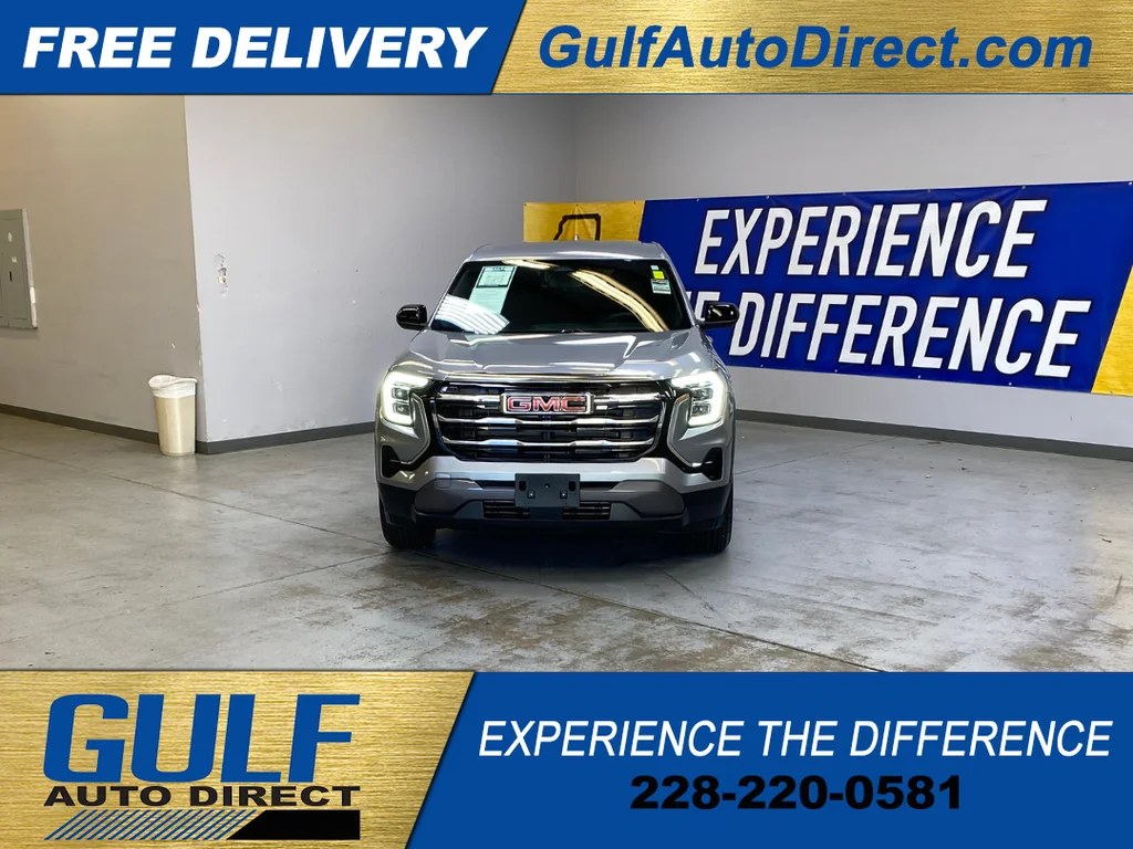 Used 2026 Silver GMC Elevation image 3