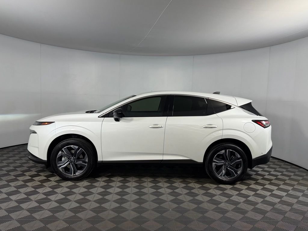 Used 2025 White Nissan SV image 9