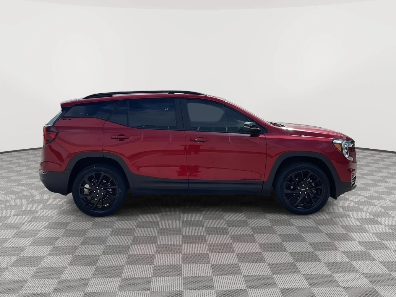 Used 2023 Volcanic Red Tintcoat GMC SLE image 2