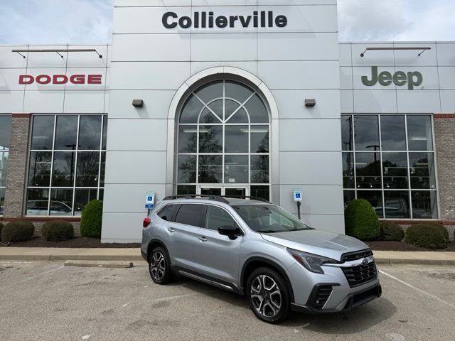 2024 Subaru Ascent Limited 7 Passenger's photo