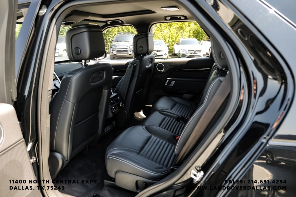 Used 2025 Black Land Rover S image 32