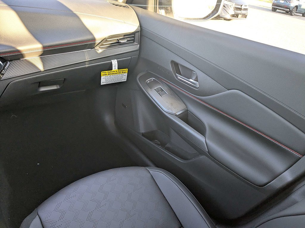 New 2026 Aspen White TriCoat / Super Black Two-tone Nissan SR image 17