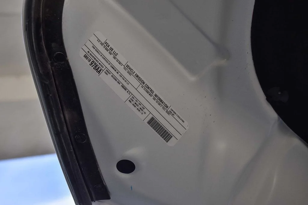 Used 2024 White Ram Laramie image 28