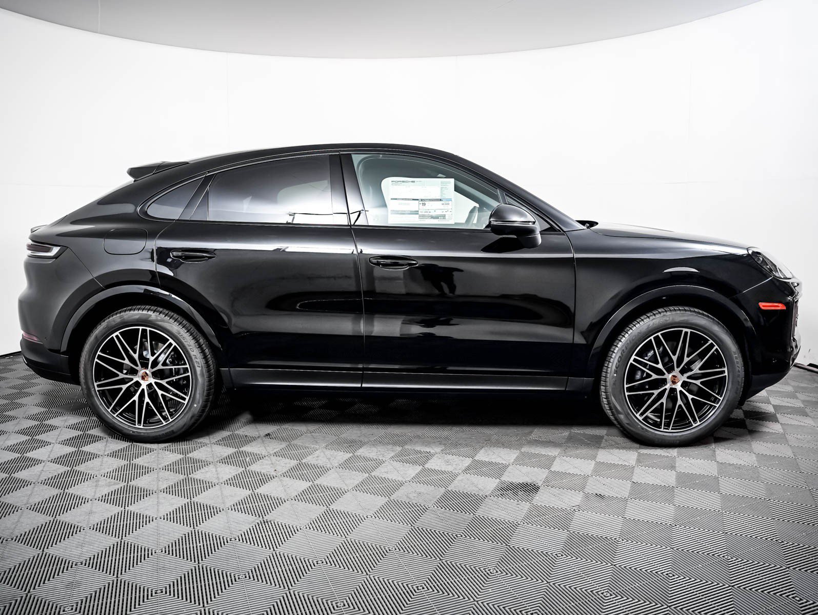 New 2026 CHROMITE BLACK Porsche Coupe image 9