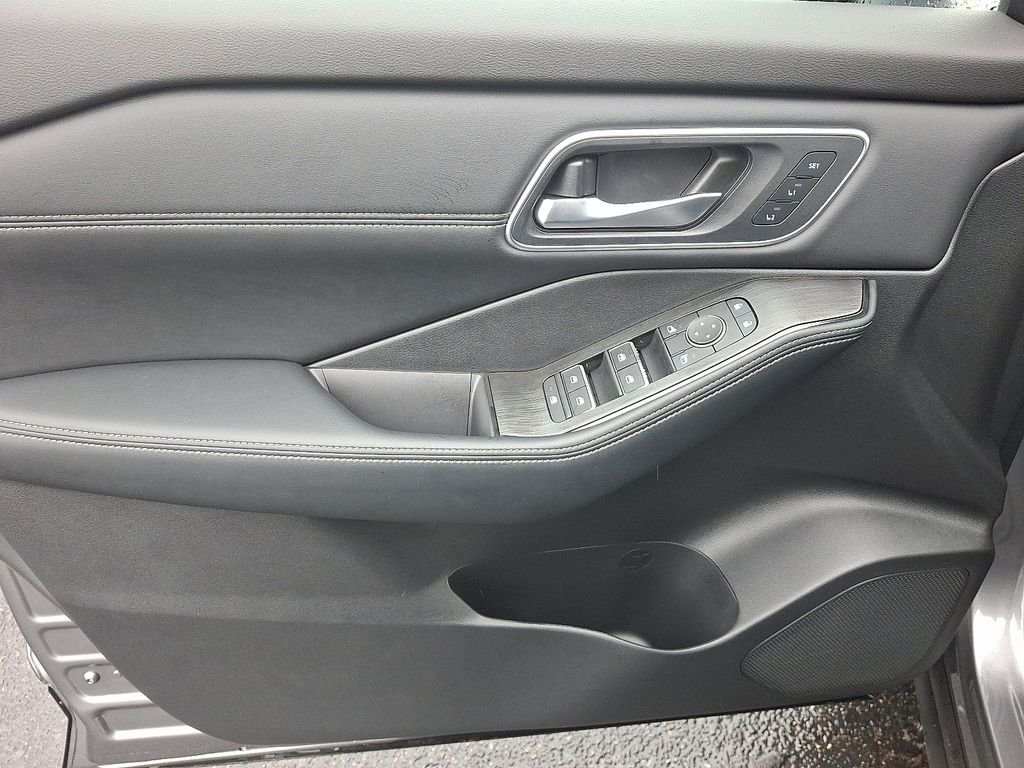 Certified Used 2025 Gray Nissan Platinum image 14