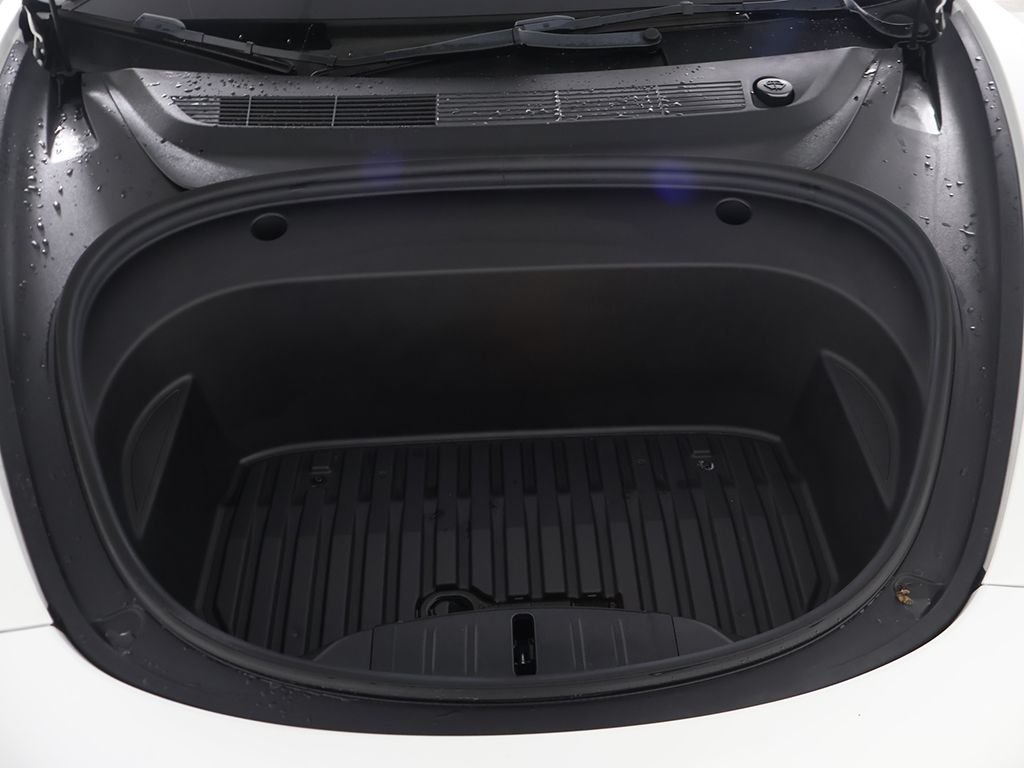 Used 2022 White Tesla Long Range image 22