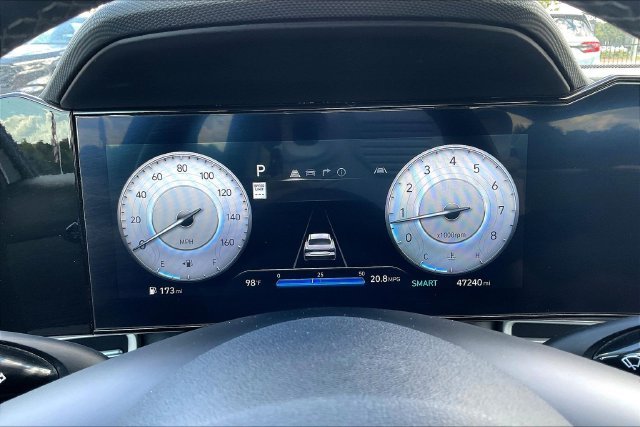 2024 Hyundai Elantra Limited - Photo 15