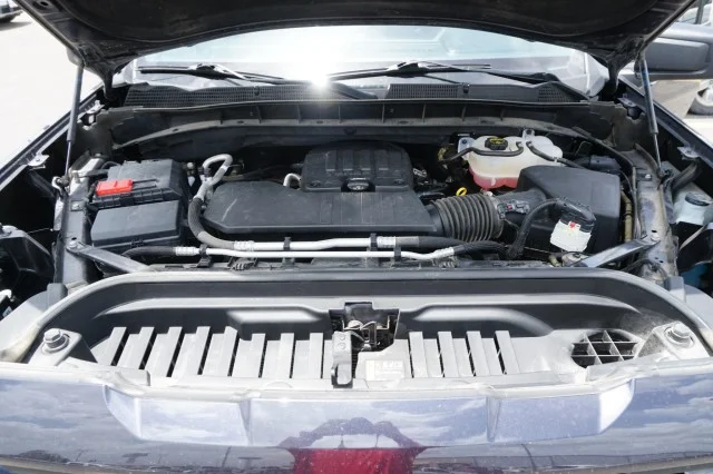 Used 2024  GMC Elevation image 36