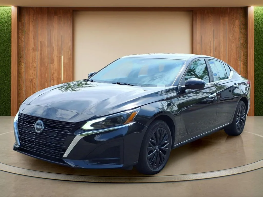 Used 2025 Black Nissan 2.5 SV image 27