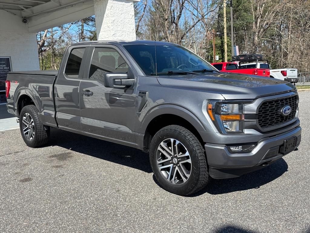 Used 2023 Gray Metallic Ford XL image 21