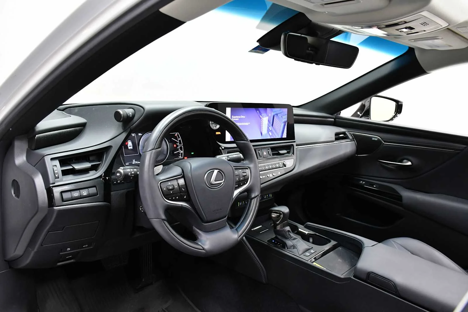 Used 2024 Eminent White Pearl Lexus Ultra Luxury image 14