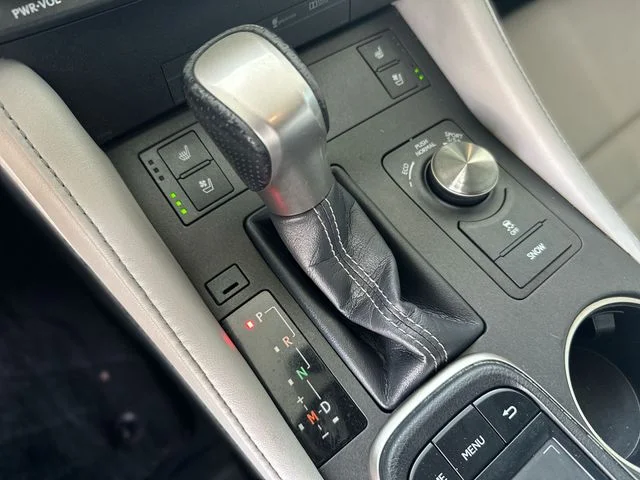 Used 2016 Silver Lexus 350 image 21