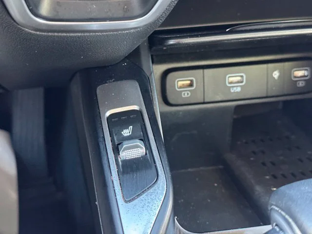 Used 2021 Silver Kia EX image 22