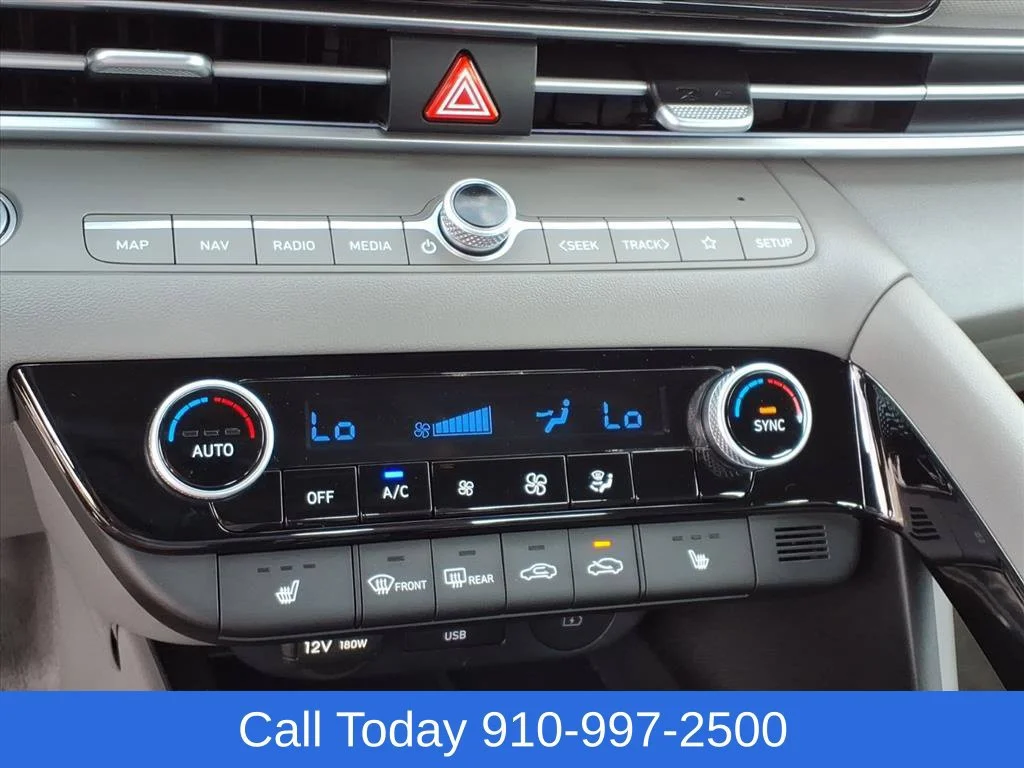 Used 2025 Blue Hyundai SEL Convenience image 9
