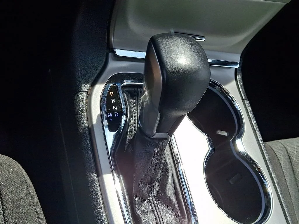Used 2021 Bright White Clearcoat Jeep Laredo E image 22