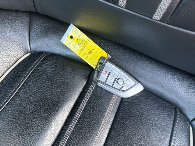 2021 BMW 5 Series M550i - Photo 35
