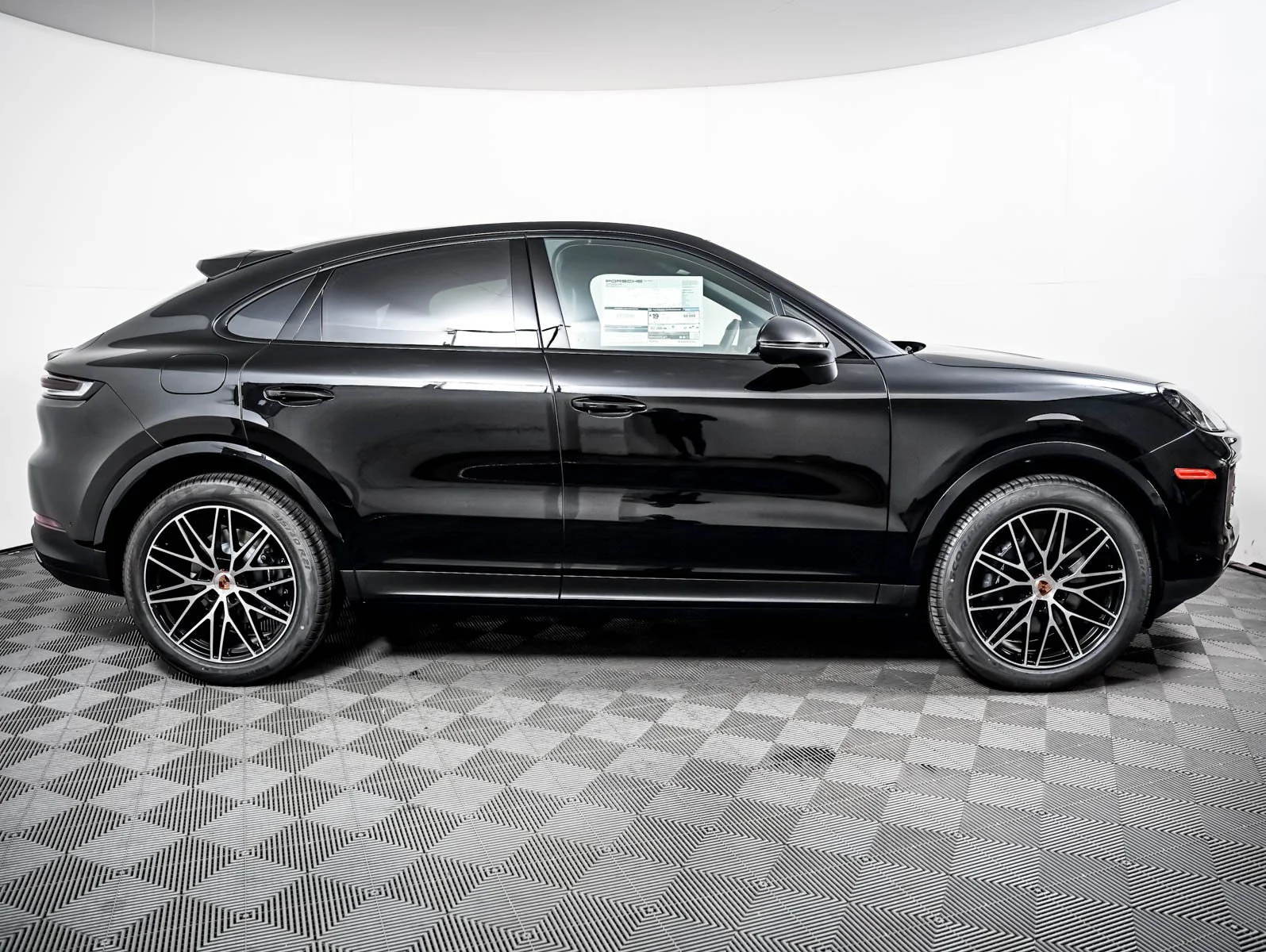 New 2026 CHROMITE BLACK Porsche Coupe image 9