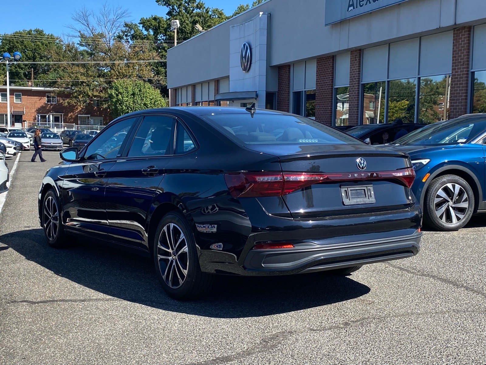 Certified Used 2025 Black Volkswagen 1.5T Sport image 4
