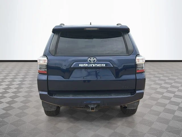 Certified Used 2022 Nautical Blue Metallic Toyota SR5 image 6