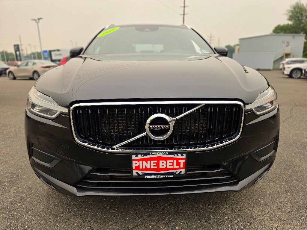 Used 2019 Onyx Black Metallic Volvo T6 Momentum image 25